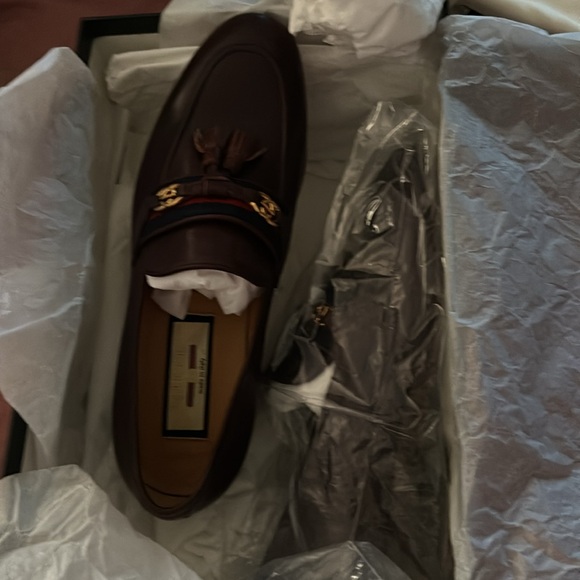 Authentic Gucci Loafers - Burgundy Size 6.5 - Picture 2 of 11